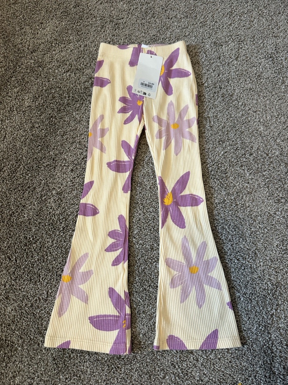 NWT Zara Cream Ribbed Flared Leggings with Purple Floral Print
